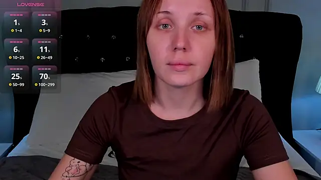 LianaFord online show from April 22, 2026, 4:52 am