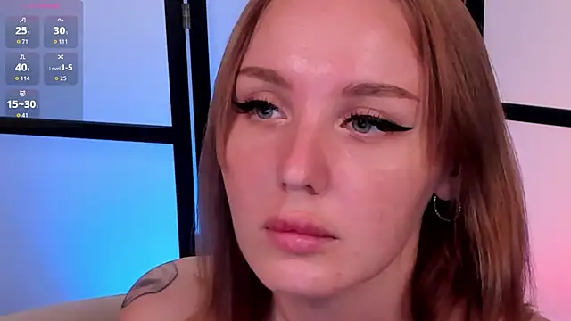 Snapshot of LianaFord chatting on June 5, 2026, 6:52 am LianaFord online show from June 5, 2026, 6:52 am