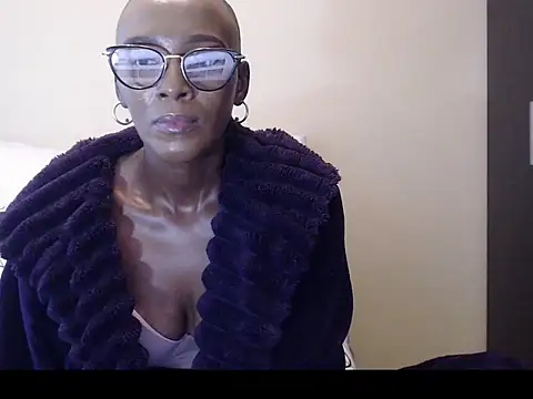 Snapshot of yummycherryxx chatting on September 24, 2025, 9:49 am yummycherryxx online show from September 24, 2025, 9:49 am