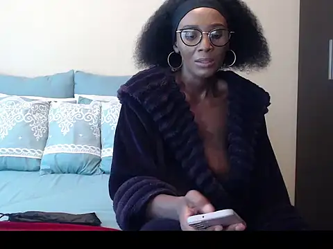 Snapshot of yummycherryxx chatting on November 6, 2025, 7:23 am yummycherryxx online show from November 6, 2025, 7:23 am