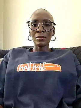 yummycherryxx online show from December 20, 2025, 7:44 am