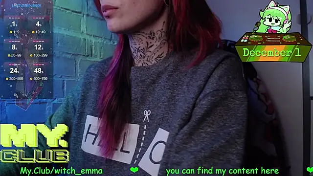 Witch Emma online show from December 1, 2025, 9:37 pm