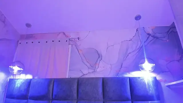 AntonellaRossi online show from February 6, 2026, 7:43 pm