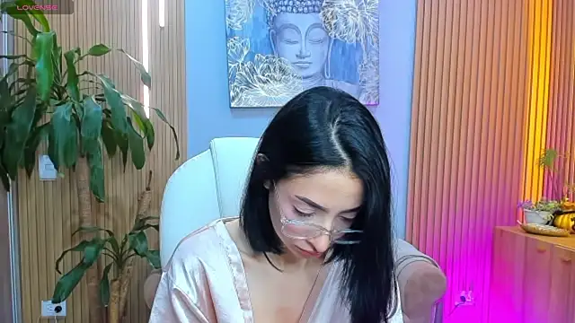 barbie scoth  online show from April 29, 2026, 9:10 pm