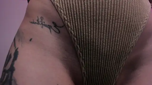 Snapshot of barbie_scoth_ chatting on November 14, 2025, 7:50 pm barbie scoth online show from November 14, 2025, 7:50 pm