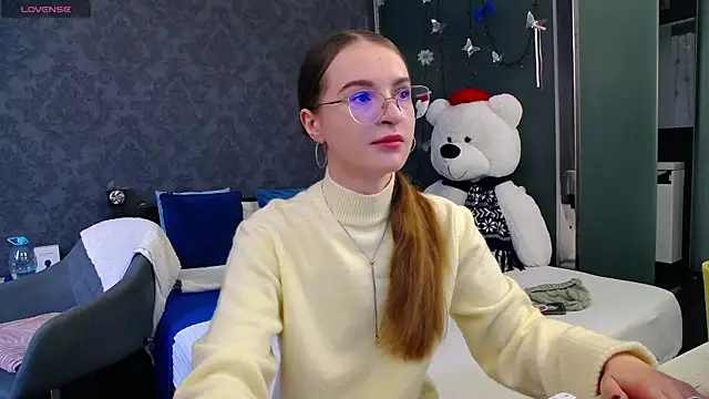 Snapshot of KateJonson chatting on November 11, 2025, 7:25 am KateJonson online show from November 11, 2025, 7:25 am