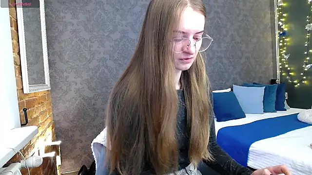 Snapshot of KateJonson chatting on November 22, 2025, 7:29 am KateJonson online show from November 22, 2025, 7:29 am