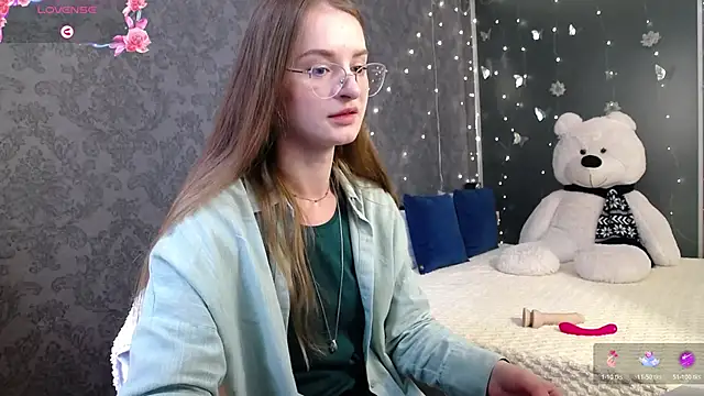 Snapshot of KateJonson chatting on June 11, 2026, 10:34 am KateJonson online show from June 11, 2026, 10:34 am