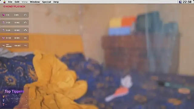 Snapshot of Kryptosworld chatting on July 27, 2026, 8:38 pm Kryptosworld online show from July 27, 2026, 8:38 pm