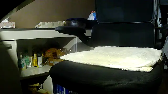 suedel65 online show from April 10, 2026, 2:40 am