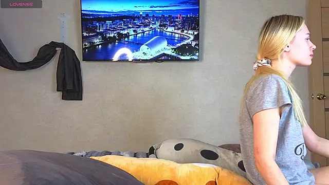 Snapshot of Alenca_hot_sex chatting on November 1, 2025, 1:05 pm Alenca hot sex online show from November 1, 2025, 1:05 pm