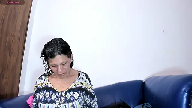 Snapshot of Cleopatra_Trans chatting on February 13, 2026, 7:36 pm Cleopatra Trans online show from February 13, 2026, 7:36 pm