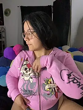 Snapshot of MsConejitaa chatting on March 3, 2025, 11:44 am MsConejitaa online show from March 3, 2025, 11:44 am
