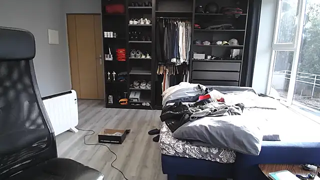 Snapshot of samricci21 chatting on December 22, 2025, 2:17 pm samricci21 online show from December 22, 2025, 2:17 pm