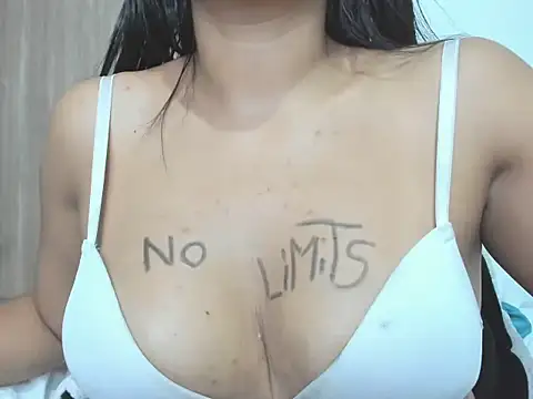 verenicehotxx online show from March 12, 2025, 12:36 pm