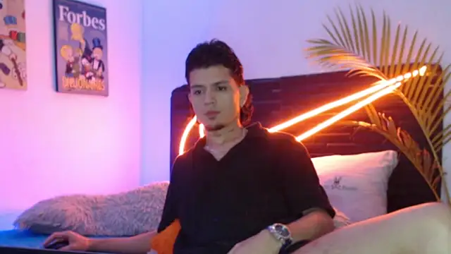 andersonZ998 online show from December 16, 2025, 6:50 am