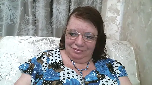 Snapshot of SusanaAhSun chatting on June 2, 2026, 11:43 am SusanaAhSun online show from June 2, 2026, 11:43 am