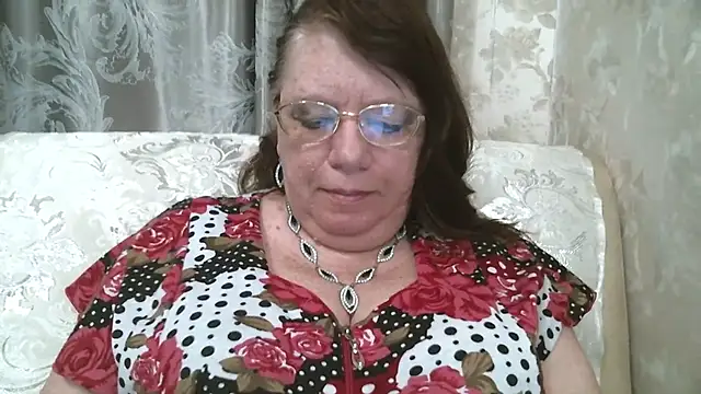 SusanaAhSun online show from July 28, 2026, 11:17 am
