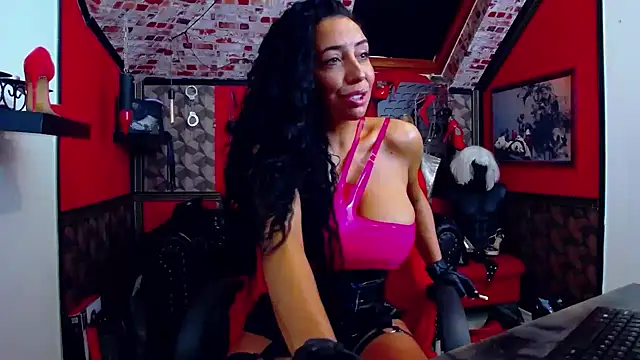 DommeBellatrix online show from May 10, 2026, 5:44 am