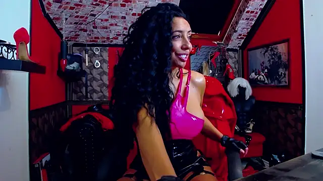 DommeBellatrix online show from May 2, 2026, 5:56 am