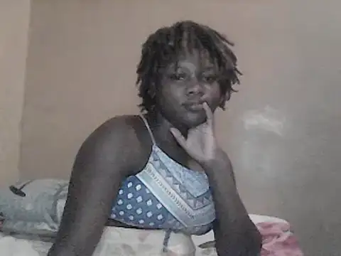 freaky-hotgal001 online show from December 29, 2024, 2:52 pm
