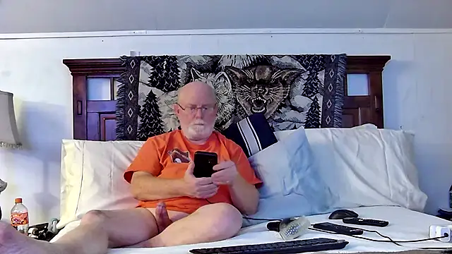 bigspike1960 online show from February 2, 2026, 8:13 am