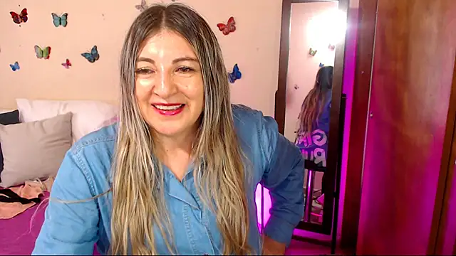 Jolie-Mature online show from February 22, 2026, 10:44 pm