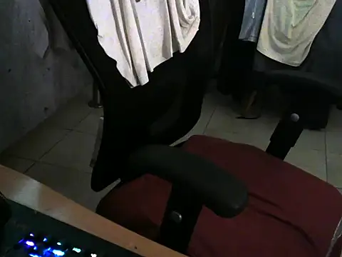 charly2994 online show from March 17, 2026, 1:19 am