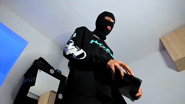 Snapshot of Samuel_Suarez chatting on November 19, 2025, 7:41 am Samuel Suarez online show from November 19, 2025, 7:41 am