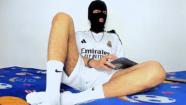 Snapshot of Samuel_Suarez chatting on November 5, 2025, 12:58 am Samuel Suarez online show from November 5, 2025, 12:58 am