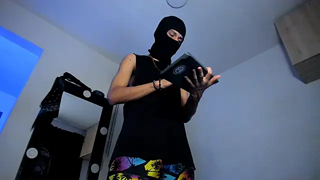 Snapshot of Samuel_Suarez chatting on November 9, 2025, 12:58 am Samuel Suarez online show from November 9, 2025, 12:58 am