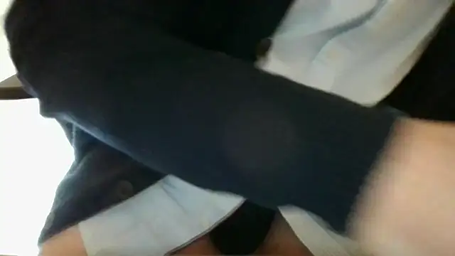 alessex24 online show from March 6, 2026, 9:37 am