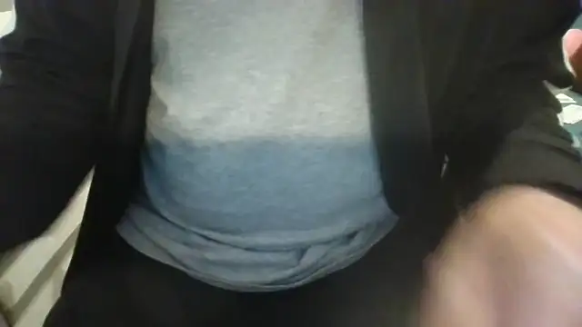 Snapshot of alessex24 chatting on November 8, 2025, 9:29 pm alessex24 online show from November 8, 2025, 9:29 pm