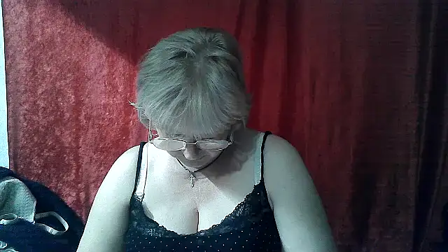 Snapshot of Gina_Marlyn chatting on April 30, 2026, 8:05 pm Gina Marlyn online show from April 30, 2026, 8:05 pm