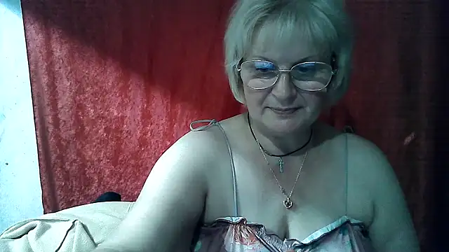 Snapshot of Gina_Marlyn chatting on May 10, 2026, 8:00 pm Gina Marlyn online show from May 10, 2026, 8:00 pm