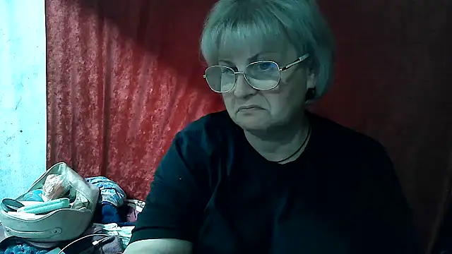 Snapshot of Gina_Marlyn chatting on May 20, 2026, 7:44 pm Gina Marlyn online show from May 20, 2026, 7:44 pm