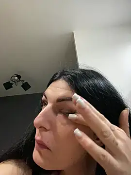 Mary Hot  online show from February 1, 2026, 8:40 pm