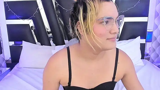 katya kozlov online show from March 16, 2025, 9:26 pm