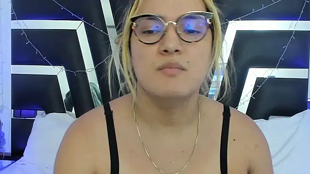 katya kozlov online show from March 4, 2026, 4:09 am