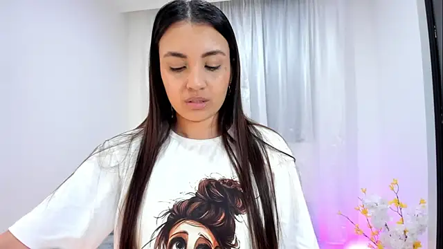 Snapshot of aisha_es chatting on October 22, 2025, 10:19 pm aisha es online show from October 22, 2025, 10:19 pm