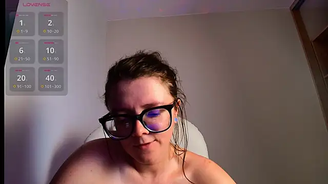 Snapshot of Arya_starrk chatting on February 26, 2025, 6:37 pm Arya starrk online show from February 26, 2025, 6:37 pm