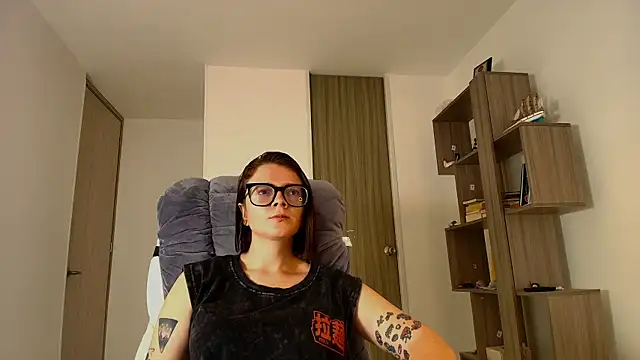 Snapshot of Arya_starrk chatting on November 2, 2025, 2:00 pm Arya starrk online show from November 2, 2025, 2:00 pm