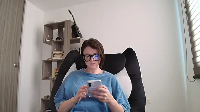 Snapshot of Arya_starrk chatting on December 14, 2025, 2:00 pm Arya starrk online show from December 14, 2025, 2:00 pm