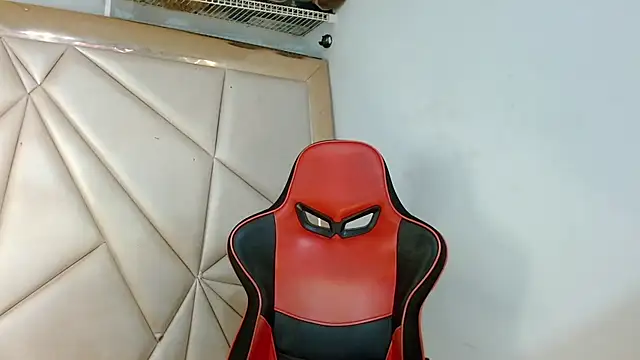 sweet brunettex lovingyou online show from October 3, 2025, 6:48 am