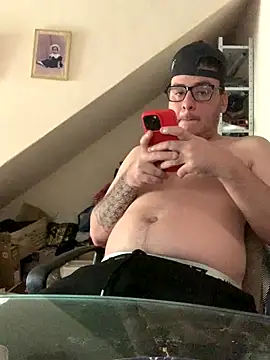 GabyDickLovee  online show from September 18, 2025, 5:27 pm