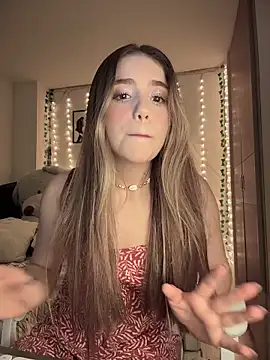 ShelbyHagen online show from December 23, 2025, 2:44 am