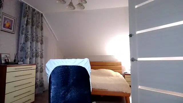 Snapshot of _sarairiti chatting on November 26, 2025, 12:27 pm sarairiti online show from November 26, 2025, 12:27 pm