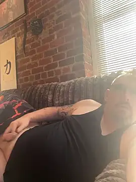 Snapshot of Littledick007007 chatting on December 3, 2025, 4:28 pm Littledick007007 online show from December 3, 2025, 4:28 pm