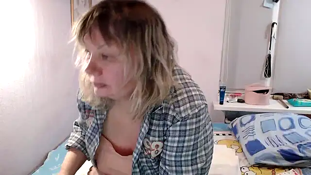 Lusi-777 online show from December 14, 2025, 8:47 pm