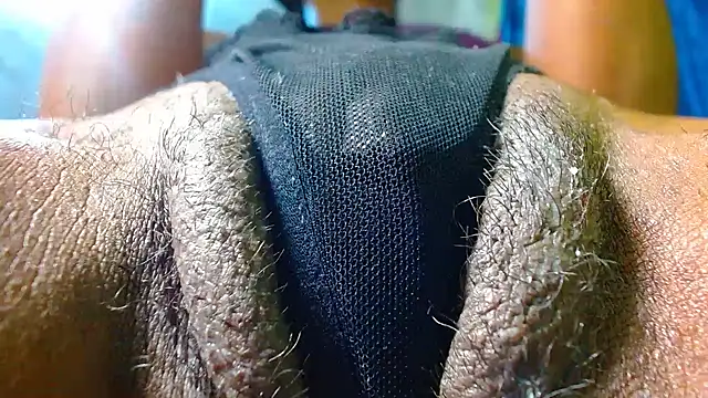 bethanywilson 23 online show from December 17, 2025, 1:38 pm